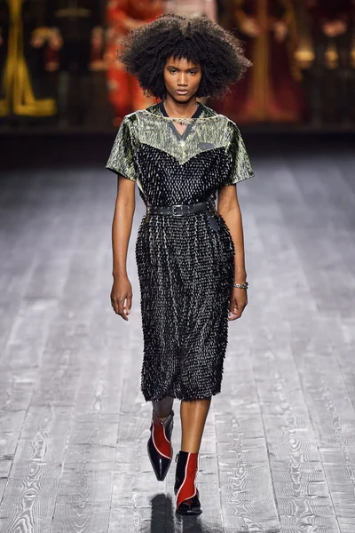 Look 26